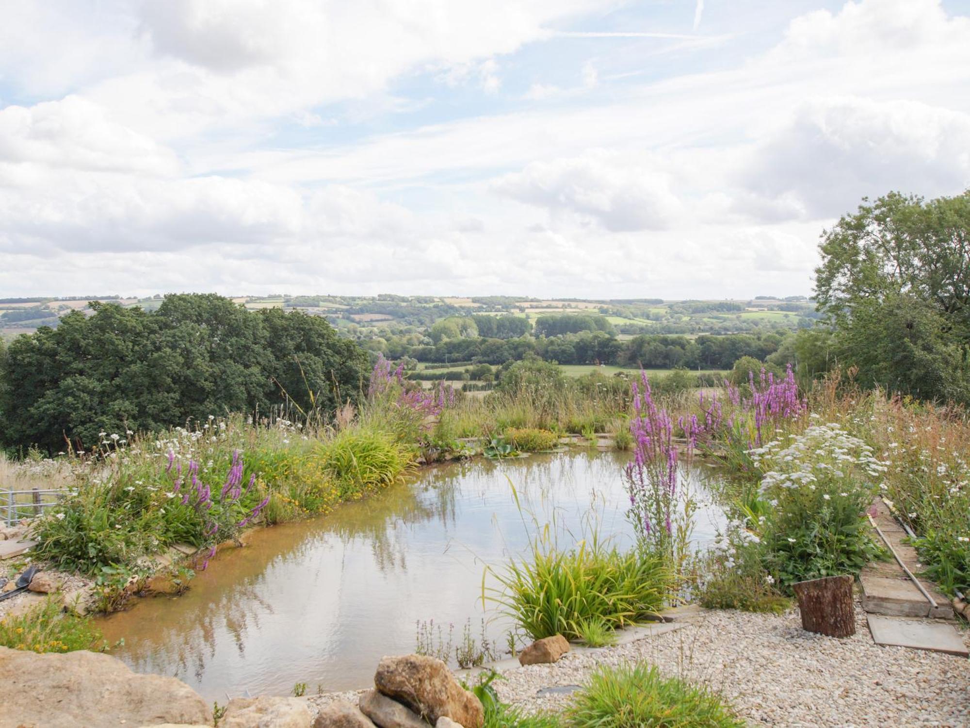 Beautiful Cotswold View Apartment Bourton-on-the-Water Exterior foto