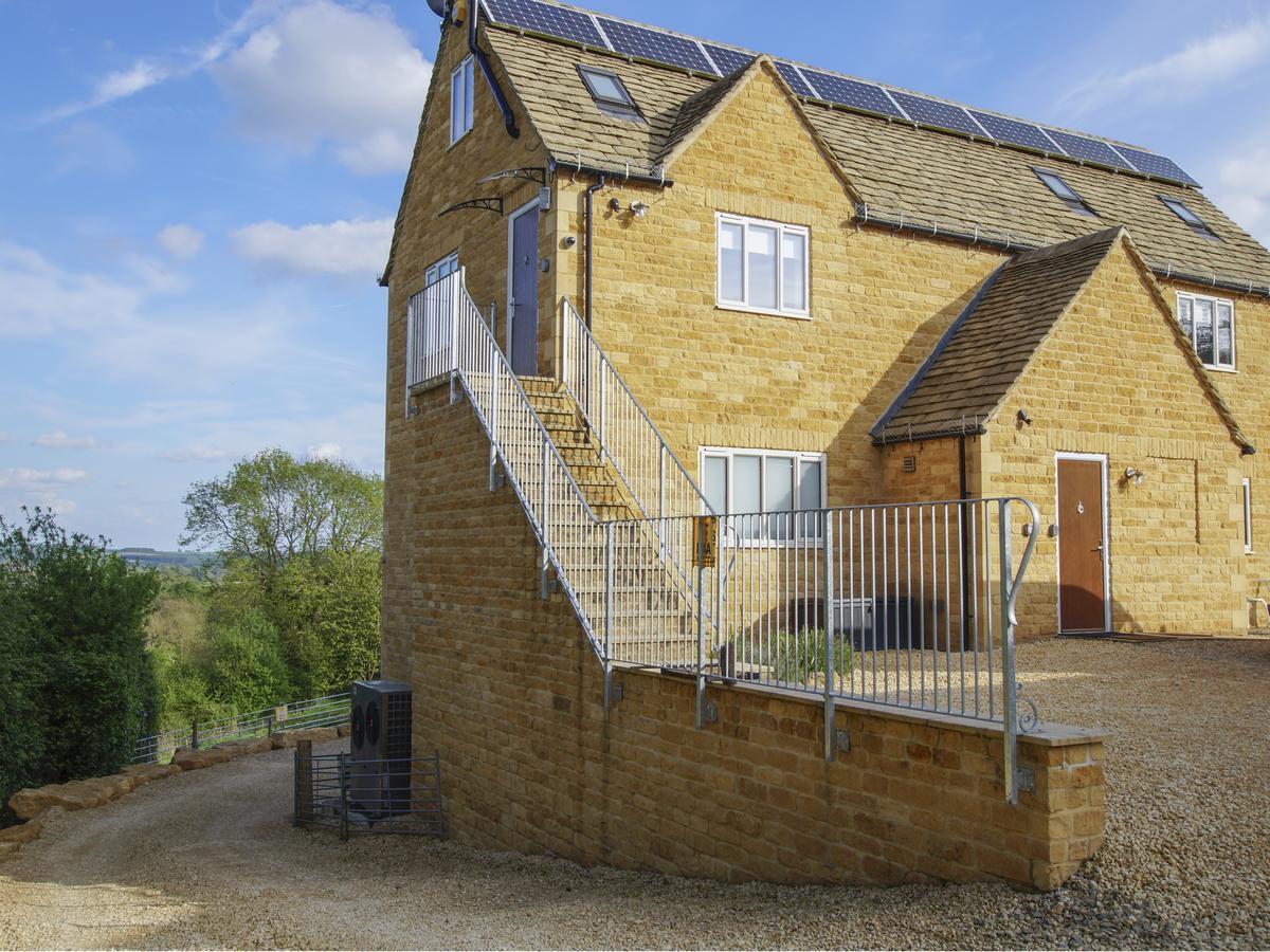 Beautiful Cotswold View Apartment Bourton-on-the-Water Exterior foto